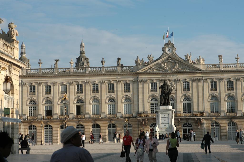 Les Suites De Catherine, La Si Calme Nancy Exterior photo