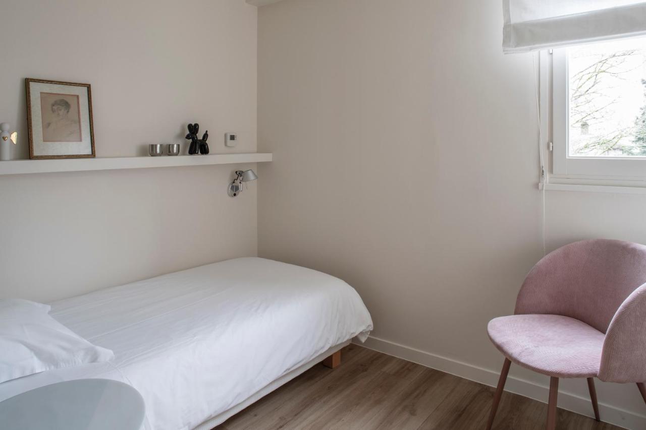 Les Suites De Catherine, La Si Calme Nancy Exterior photo