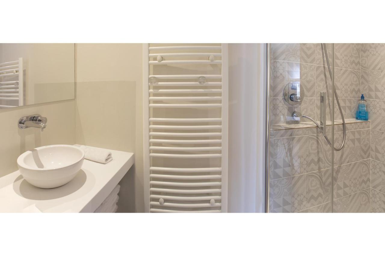 Les Suites De Catherine, La Si Calme Nancy Exterior photo